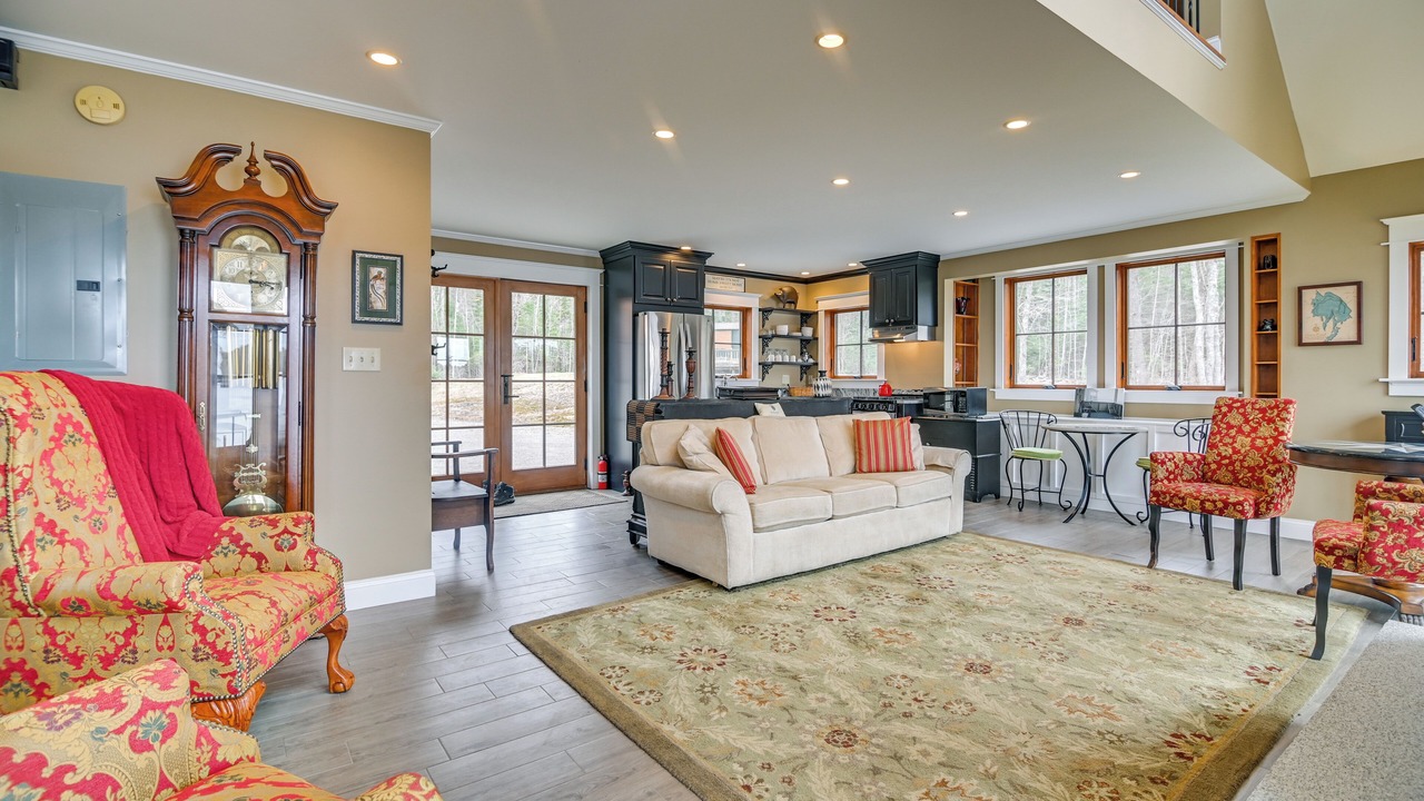 Photo of Livingroom in Eddington