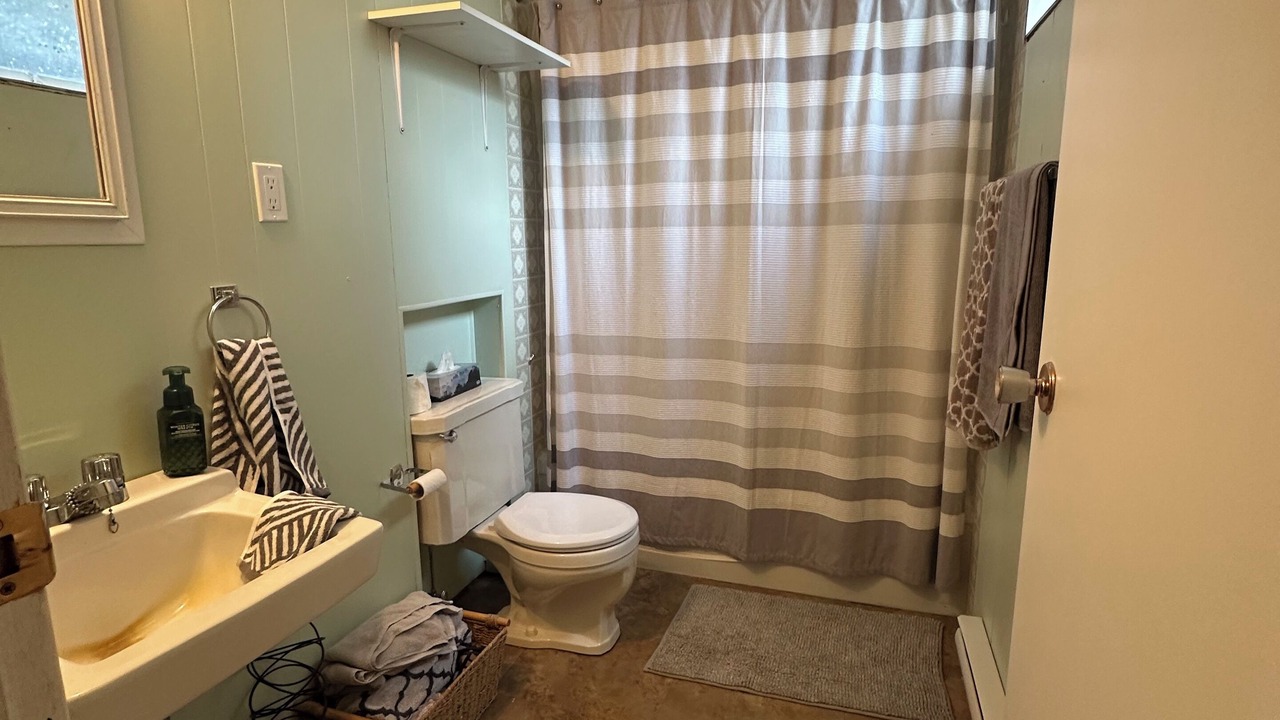 Photo of Bathroom in Souris