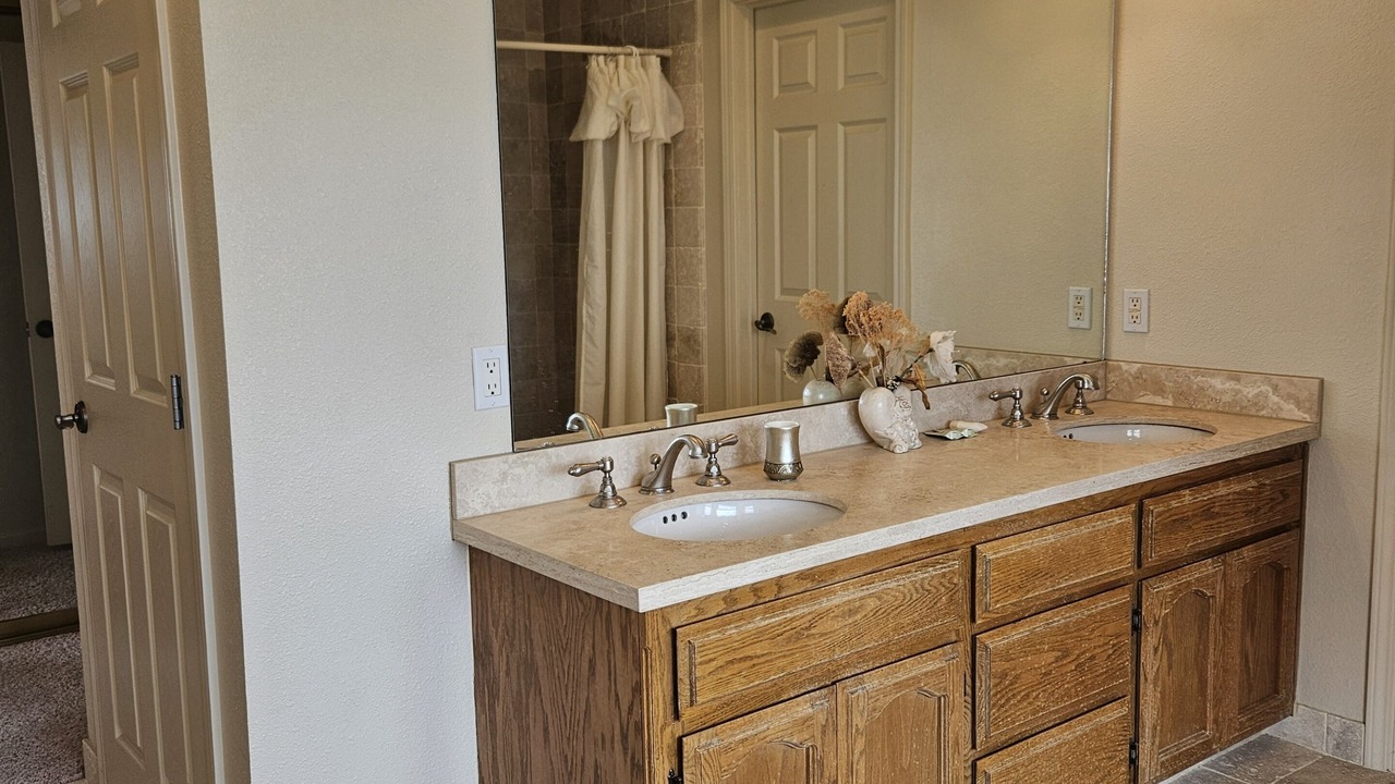 Photo of Others in Discovery Bay