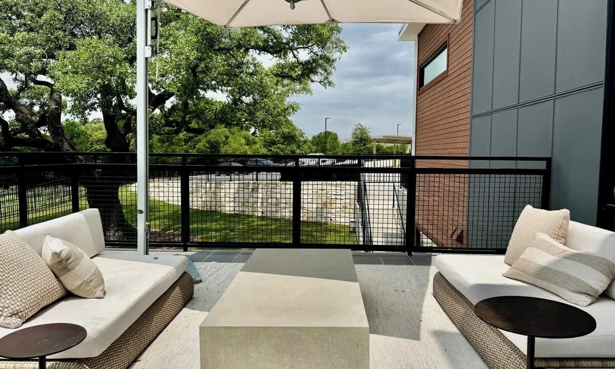 Photo of Outdoor in McNeil