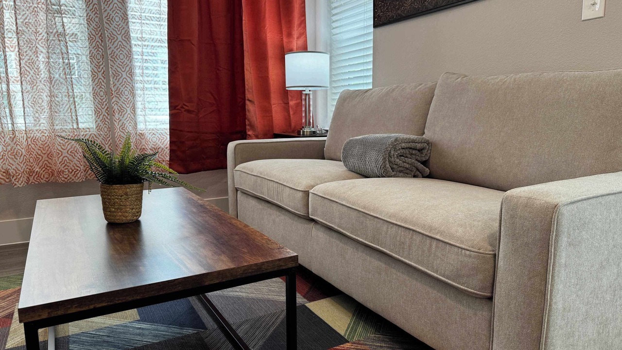 Photo of Livingroom in McNeil