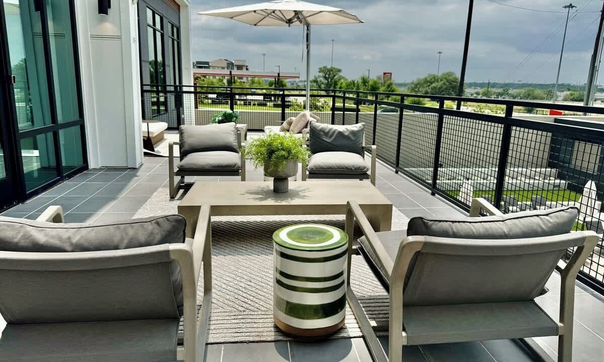 Photo of Outdoor in McNeil