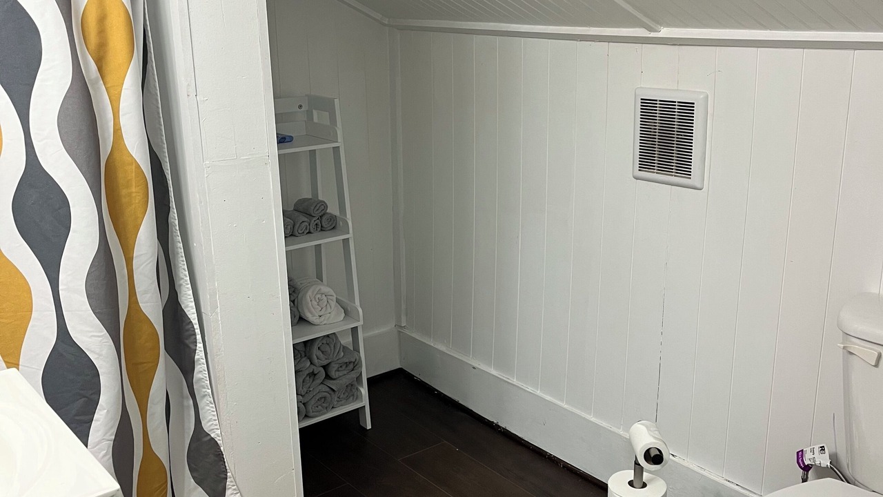 Photo of Bathroom in Taft