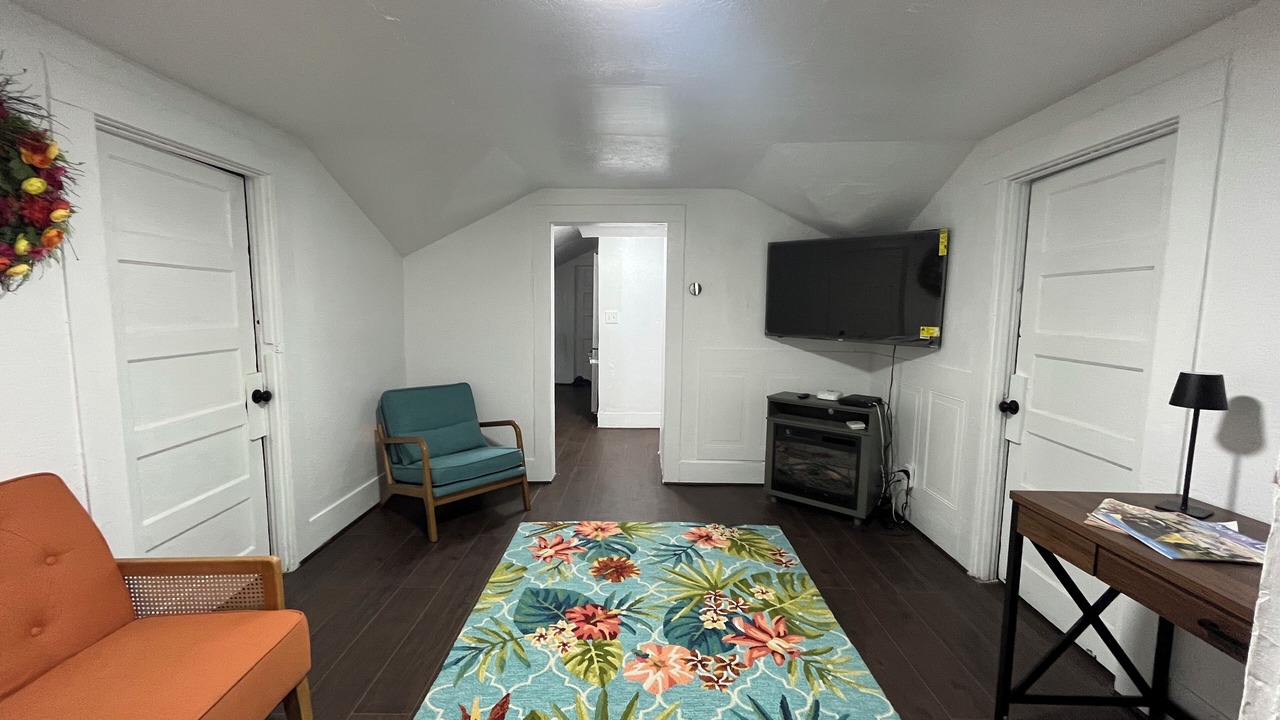 Photo of Livingroom in Taft