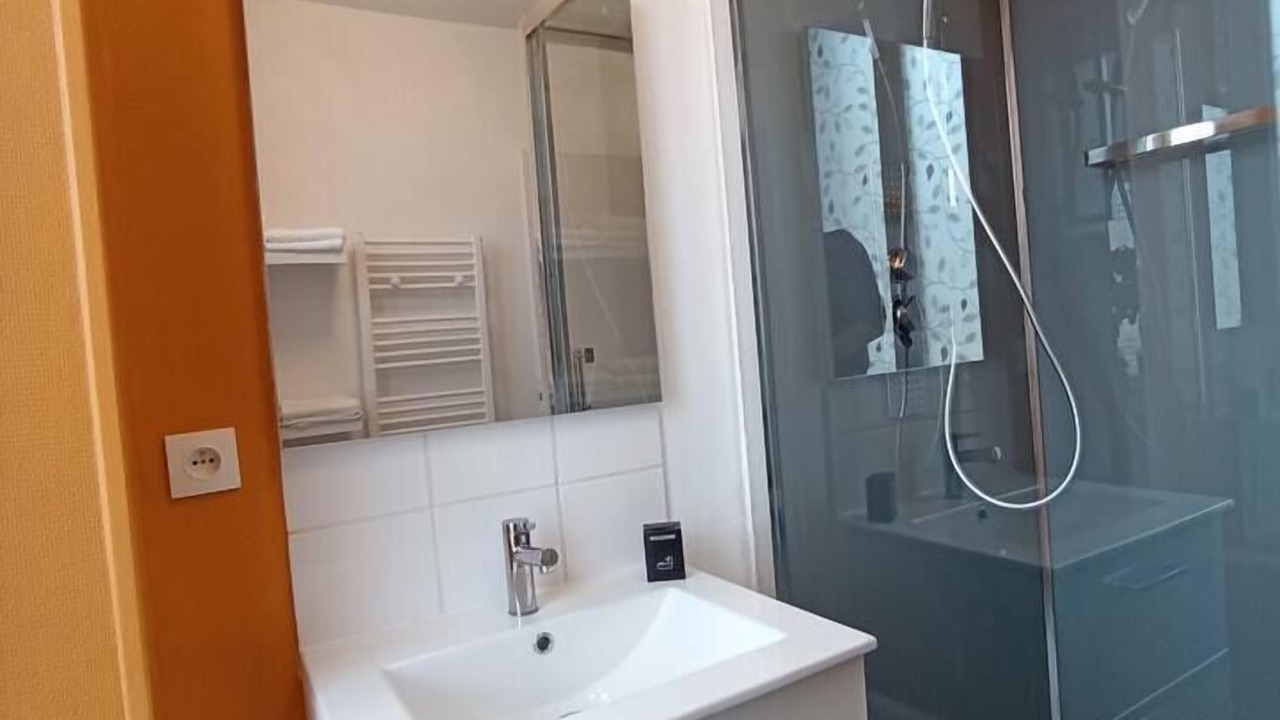 Photo of Bathroom in Saint-Amand-en-Puisaye