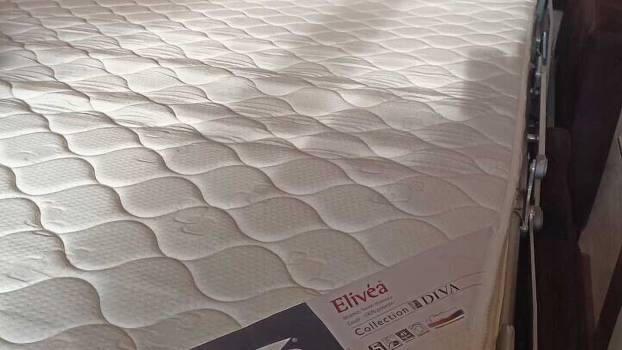 Photo of Bedroom in Saint-Amand-en-Puisaye