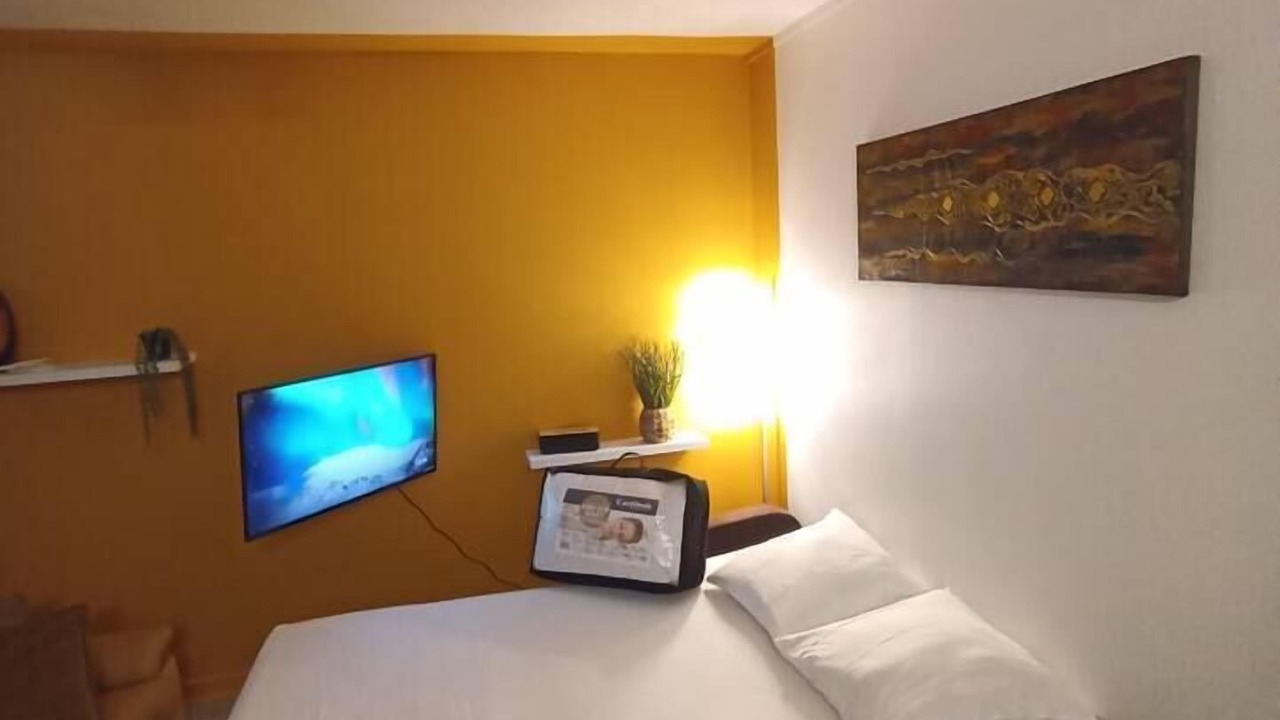 Photo of Bedroom in Saint-Amand-en-Puisaye