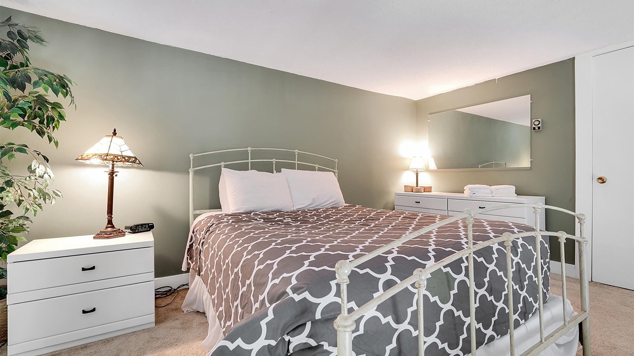 Photo of Bedroom in Bethel