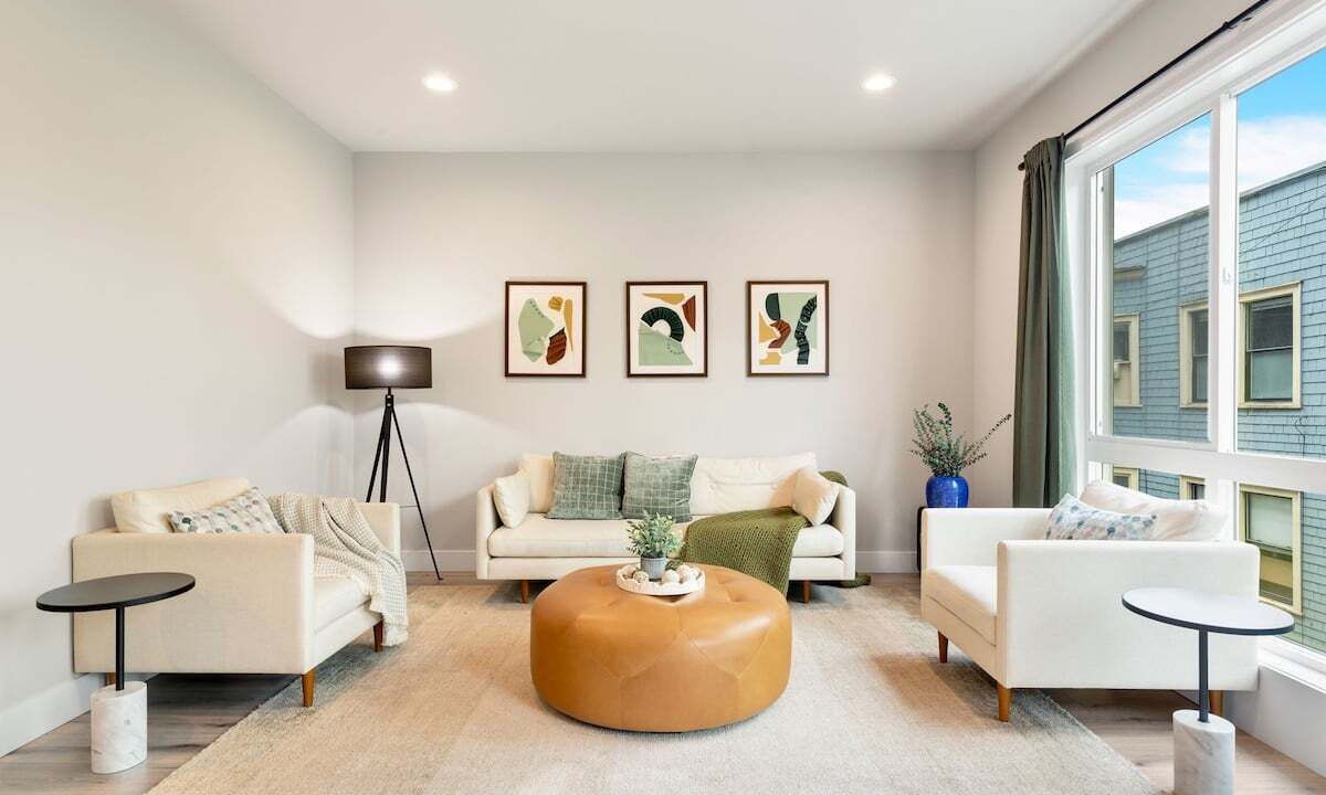 Photo of Livingroom in Lower Queen Anne