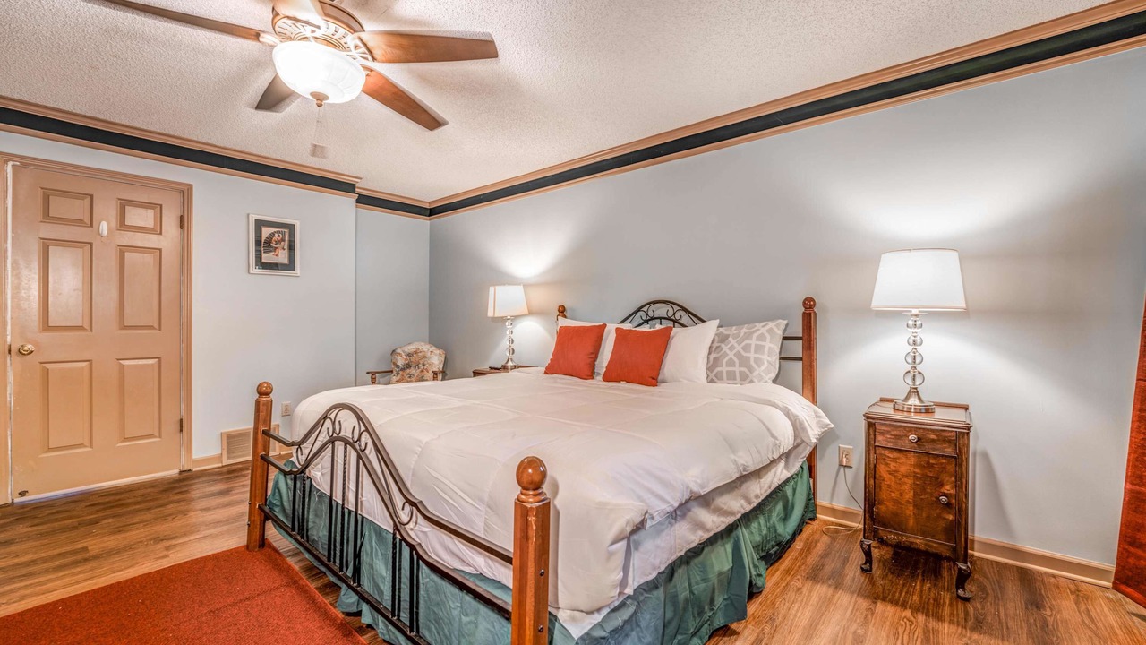 Photo of Bedroom in Bartlett
