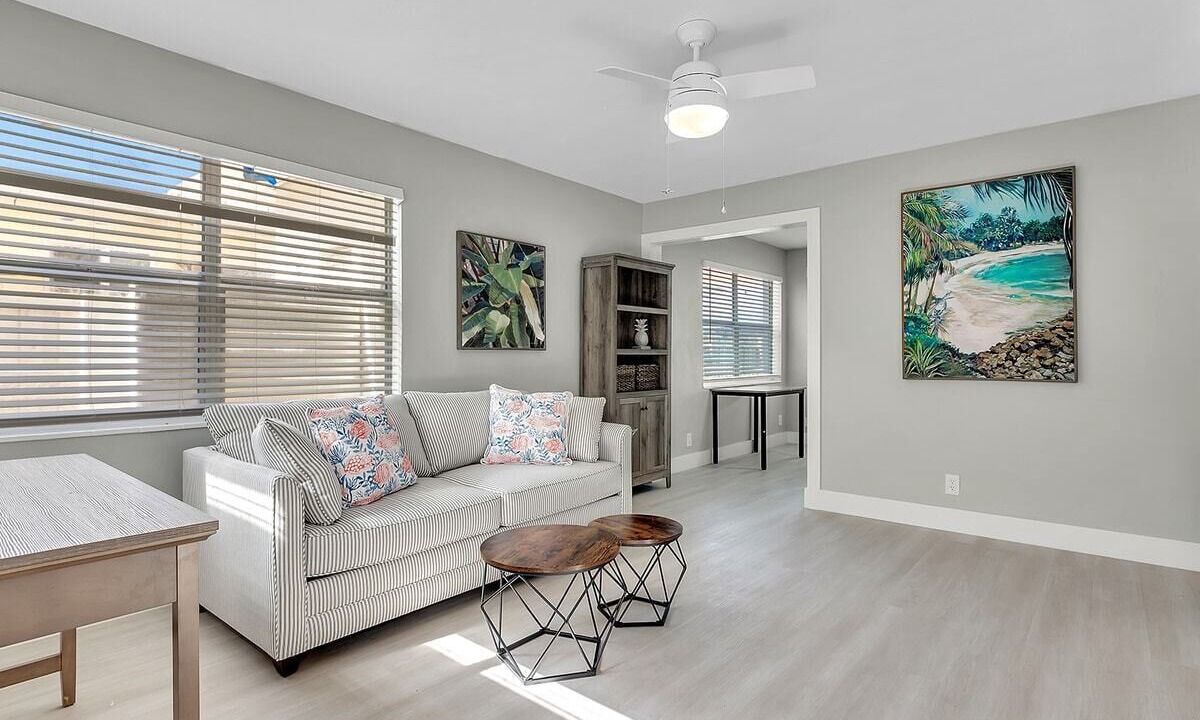 Photo of Livingroom in North Beach