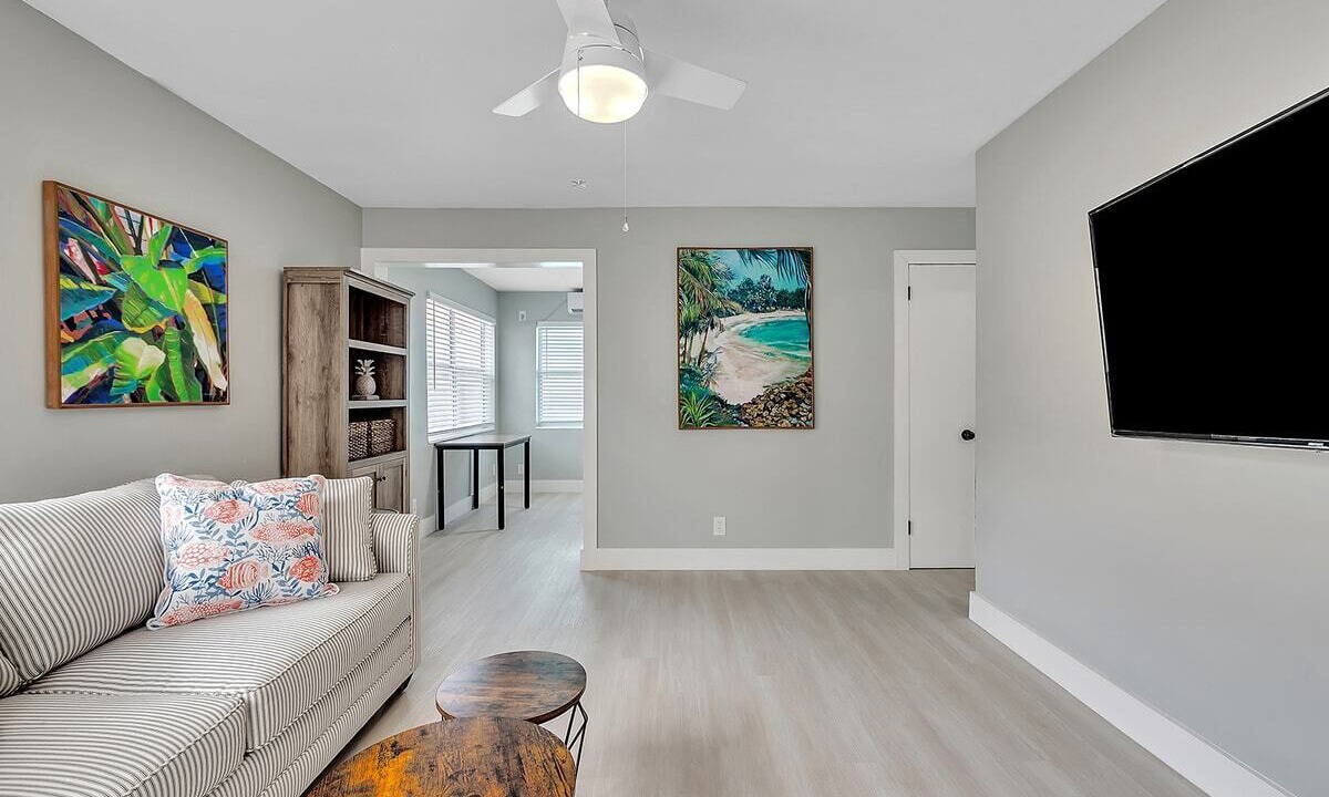 Photo of Livingroom in North Beach