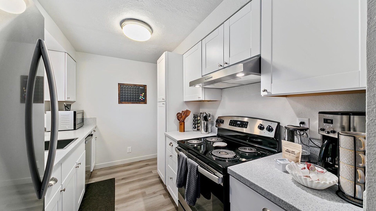 Photo of Kitchen in Depot Bench