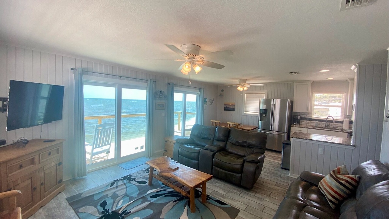 Photo of Livingroom in Alligator Point