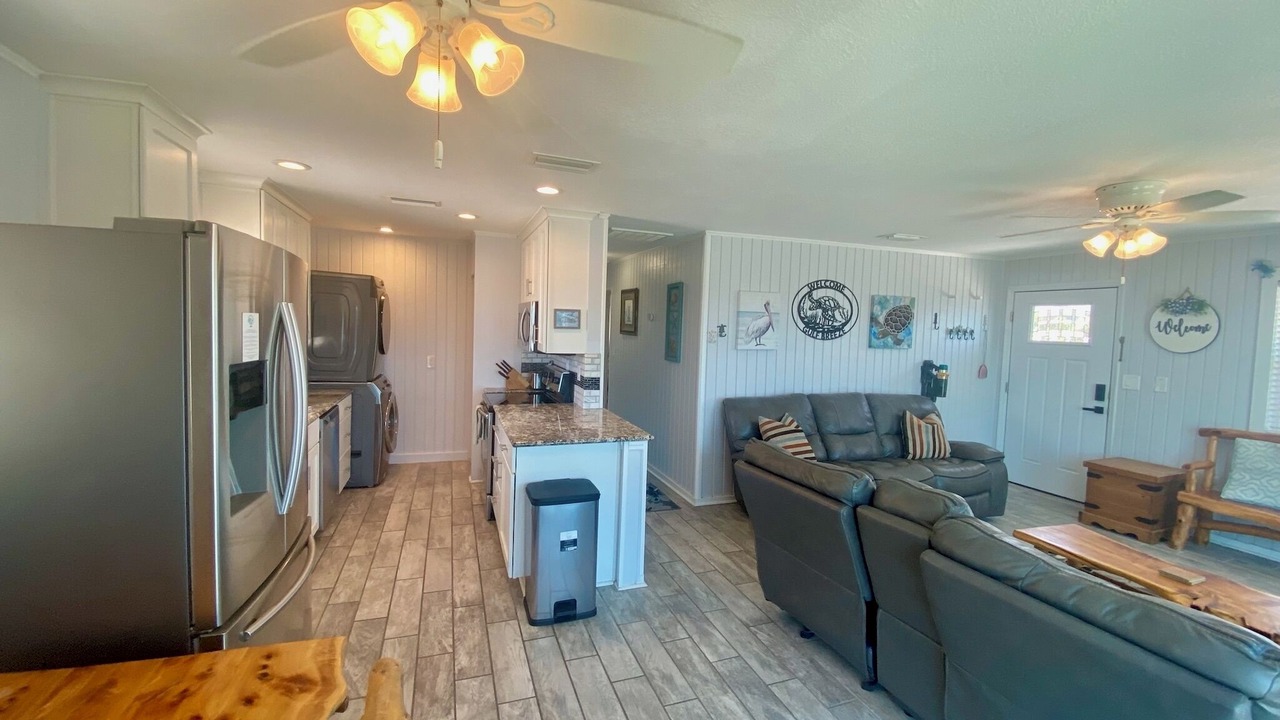 Photo of Livingroom in Alligator Point