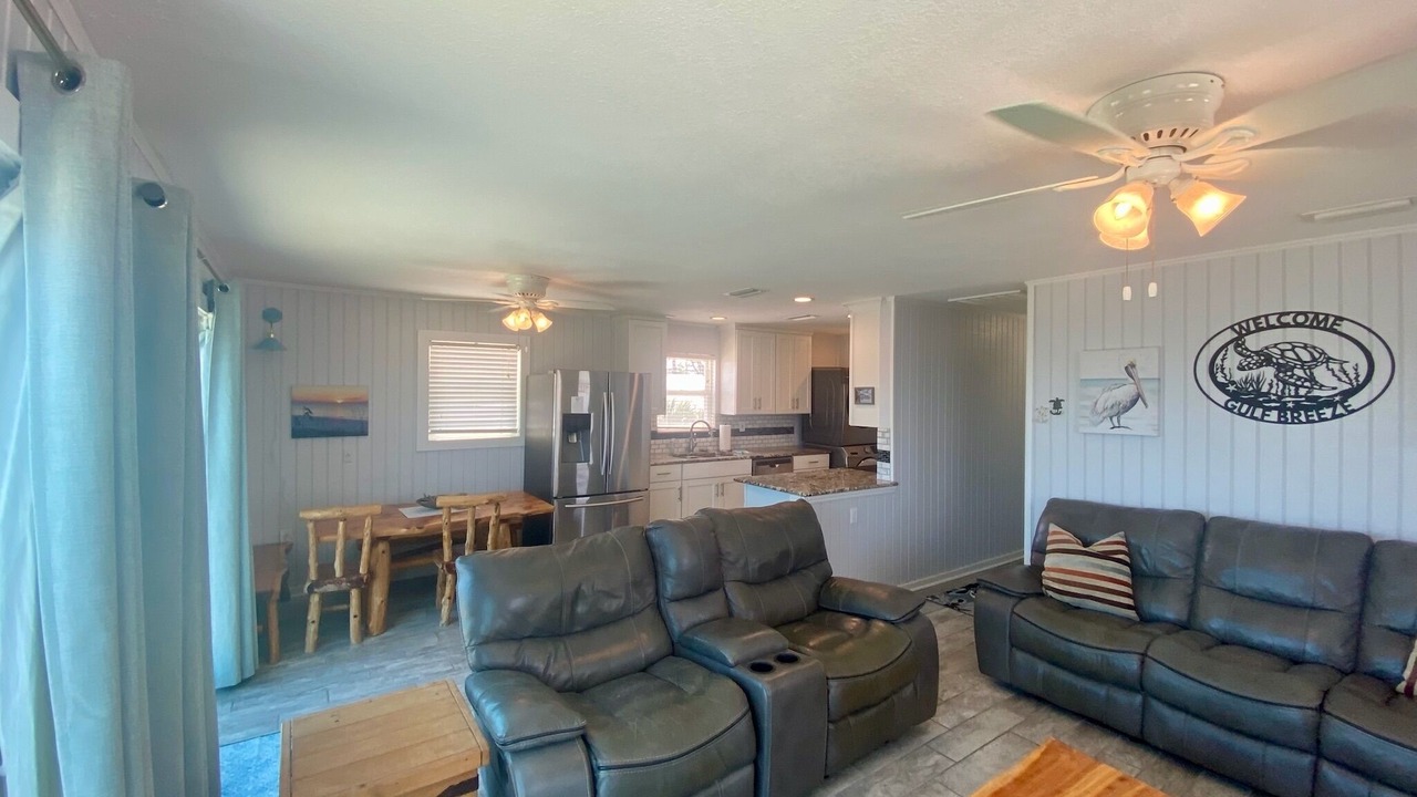 Photo of Livingroom in Alligator Point