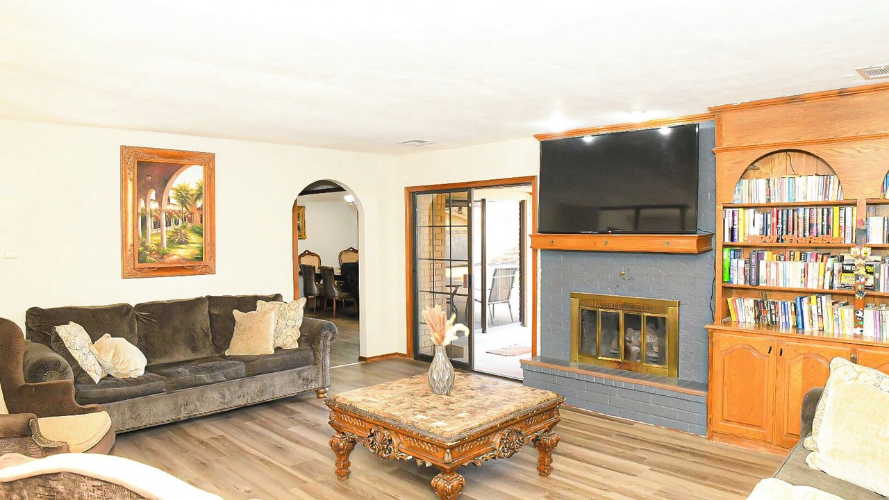 Photo of Livingroom in South Oklahoma City
