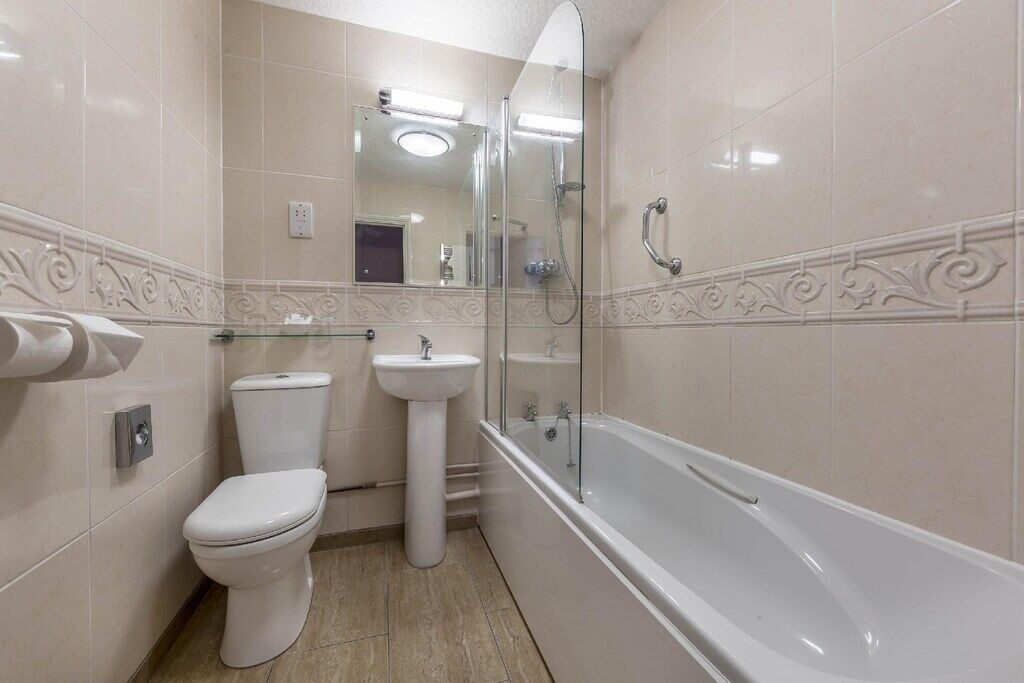 Photo of Bathroom in Westcliff-on-Sea