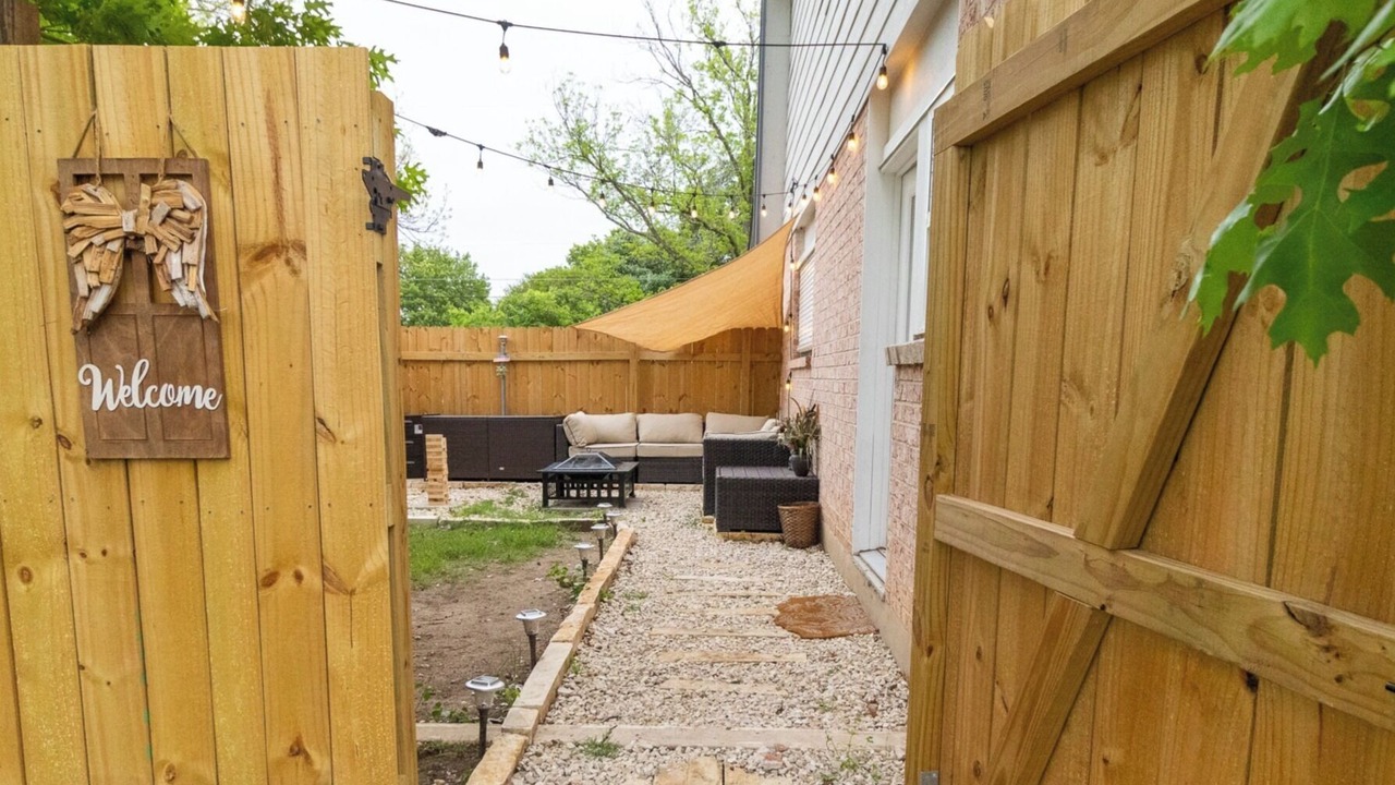 Photo of Outdoor in Pecan Valley