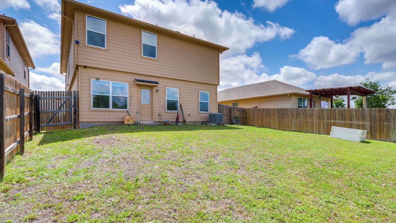 Photo of Outdoor in Manor