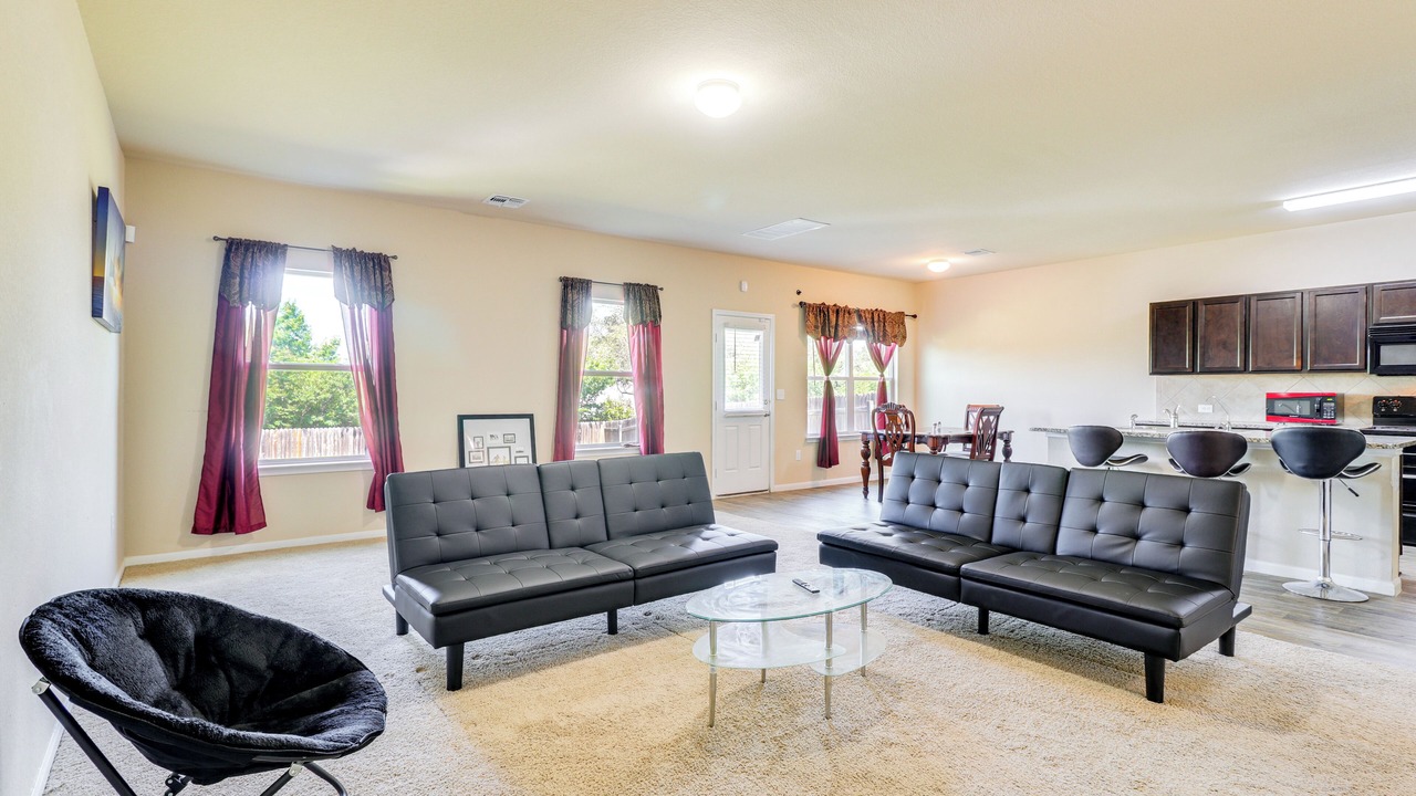 Photo of Bedroom in Manor