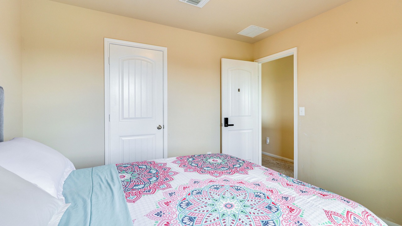 Photo of Bedroom in Manor