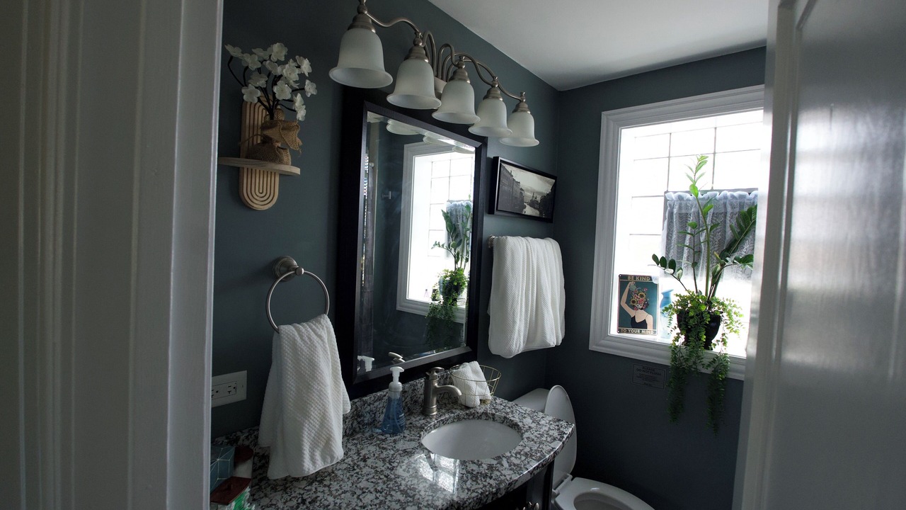 Photo of Bathroom in Berwyn