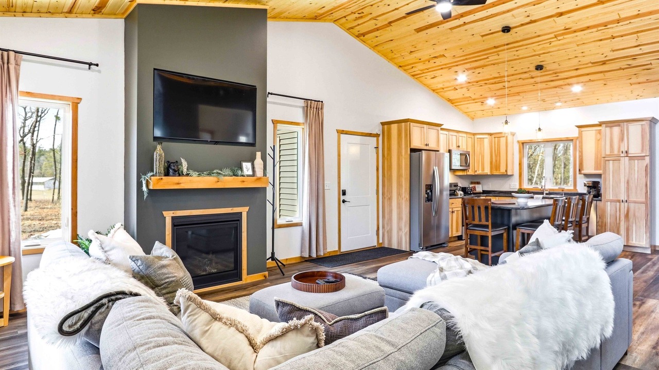 Photo of Livingroom in Nekoosa