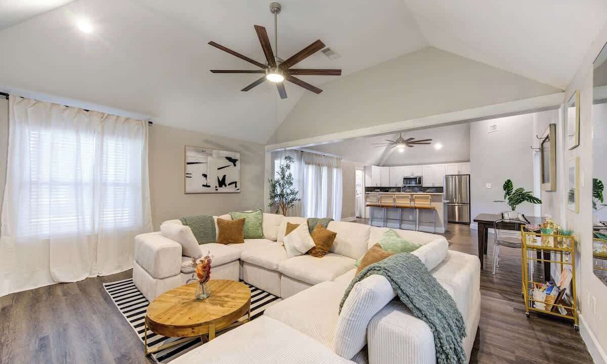 Photo of Livingroom in Katy