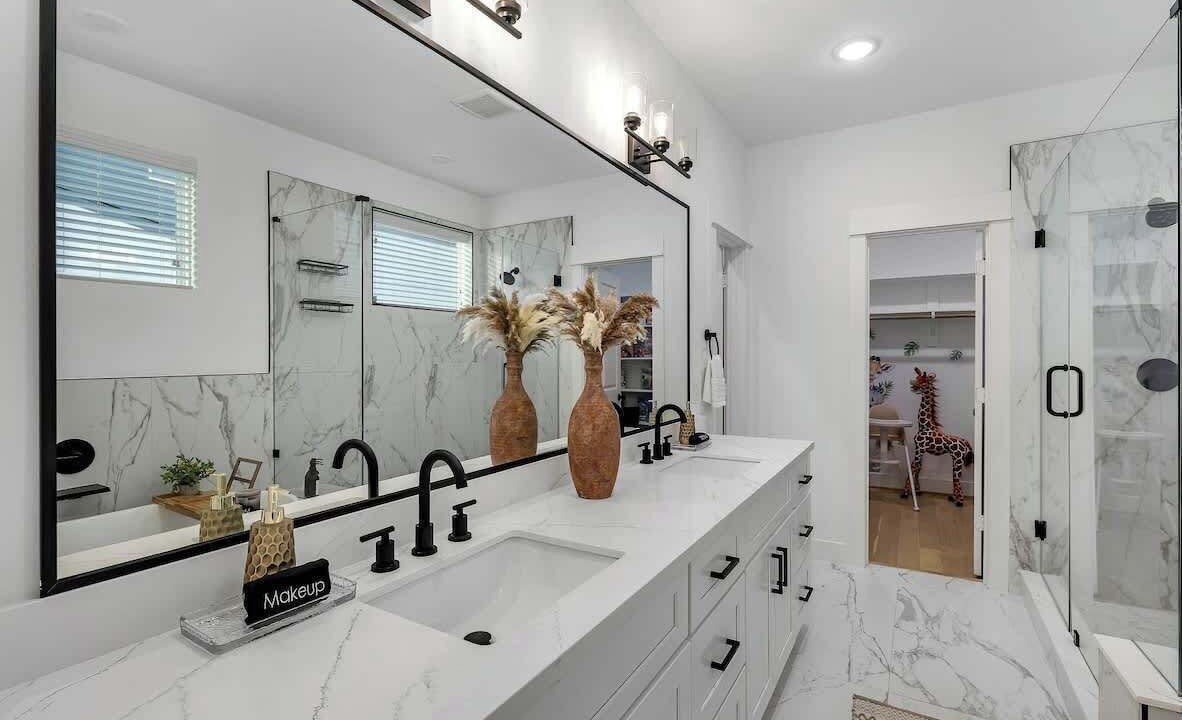 Photo of Bathroom in Greater East End