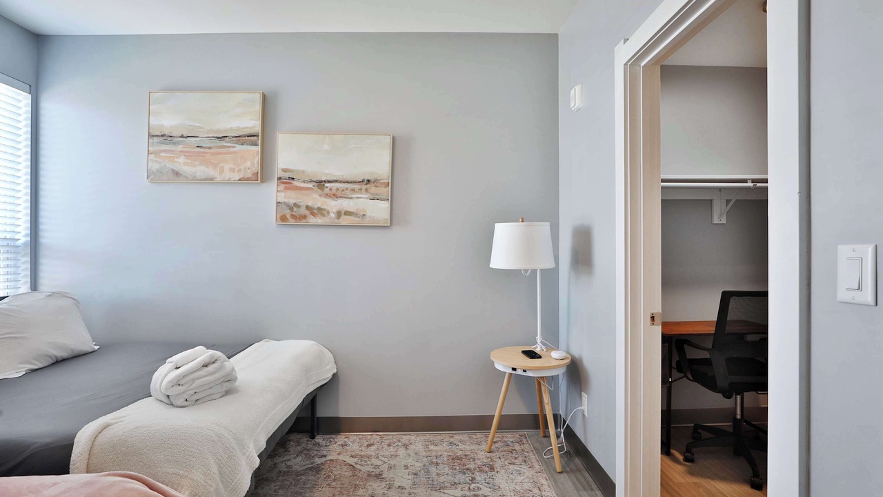 Photo of Bedroom in Old North Columbus
