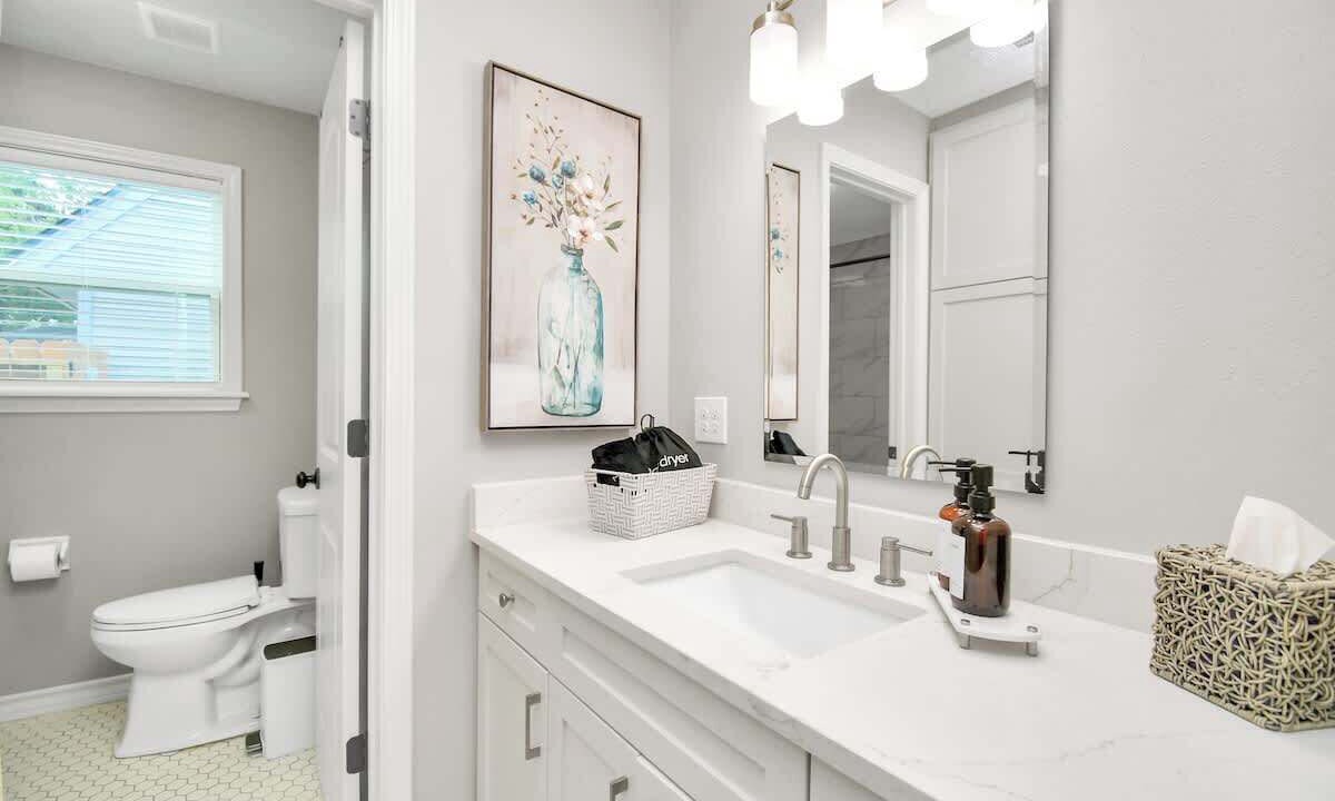Photo of Bathroom in North Shore