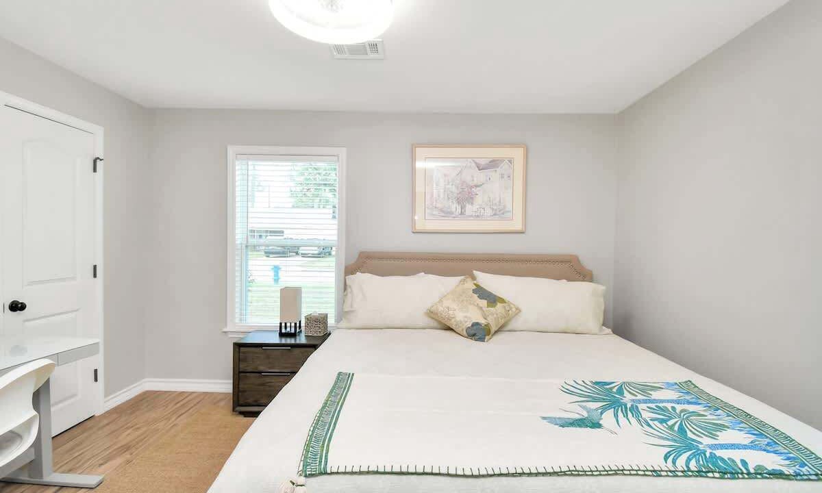 Photo of Bedroom in North Shore
