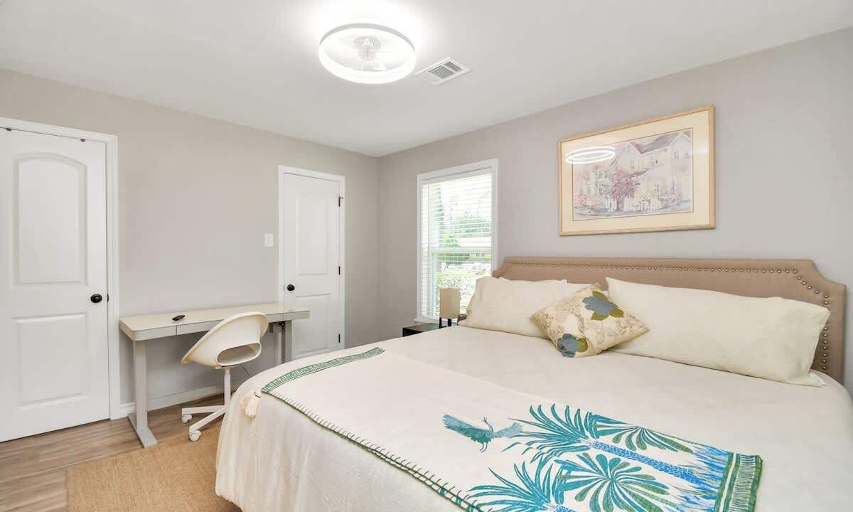 Photo of Bedroom in North Shore