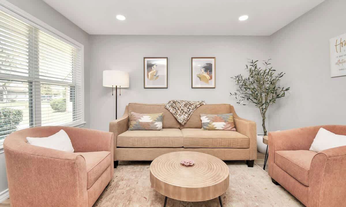Photo of Livingroom in North Shore