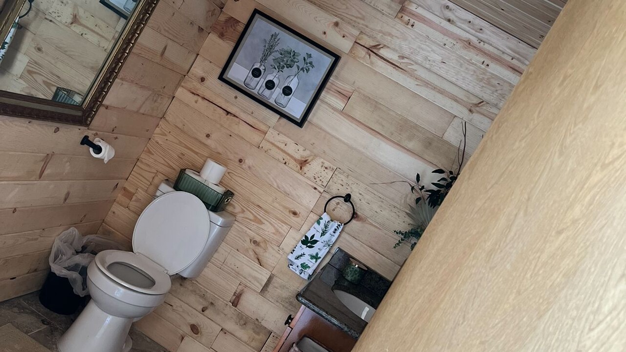 Photo of Bathroom in Avinger