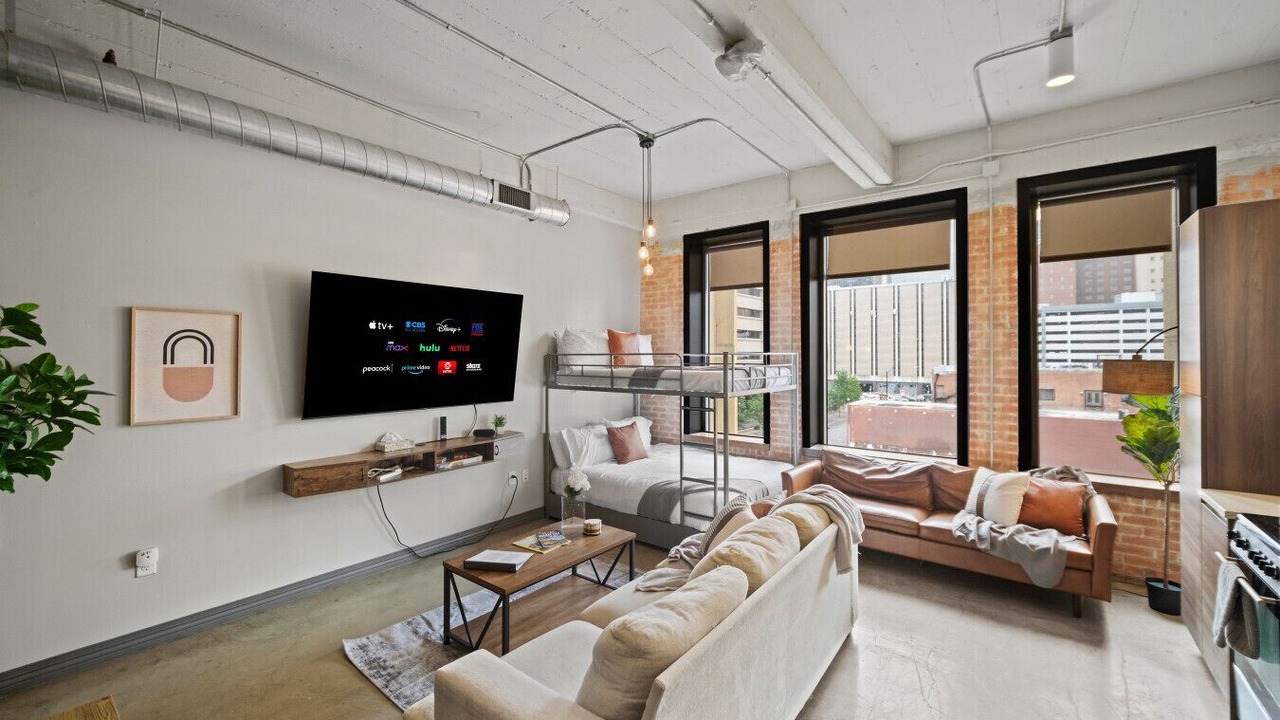 Photo of Livingroom in Downtown Dallas