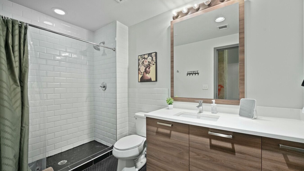 Photo of Bathroom in Downtown Dallas