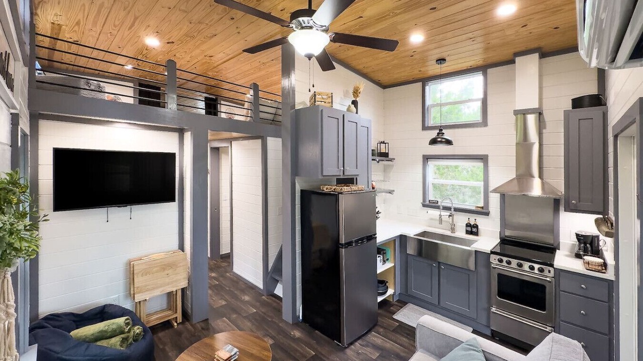 Photo of Kitchen in Canyon Lake