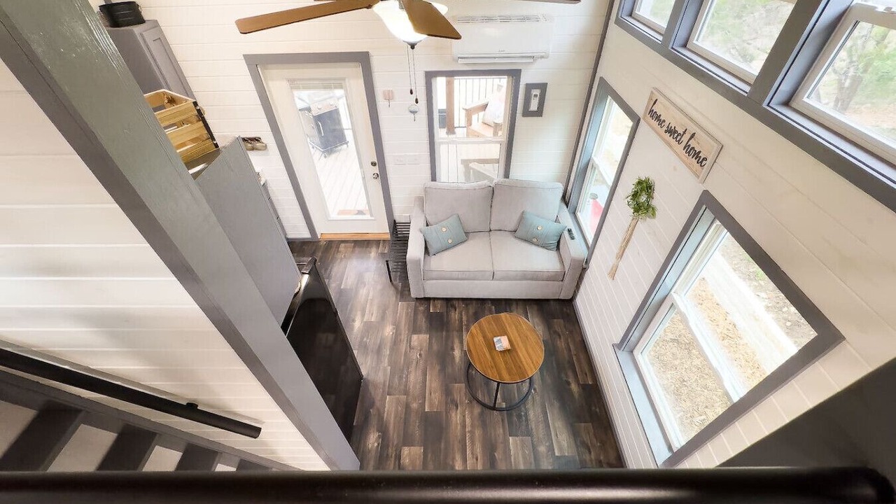 Photo of Livingroom in Canyon Lake