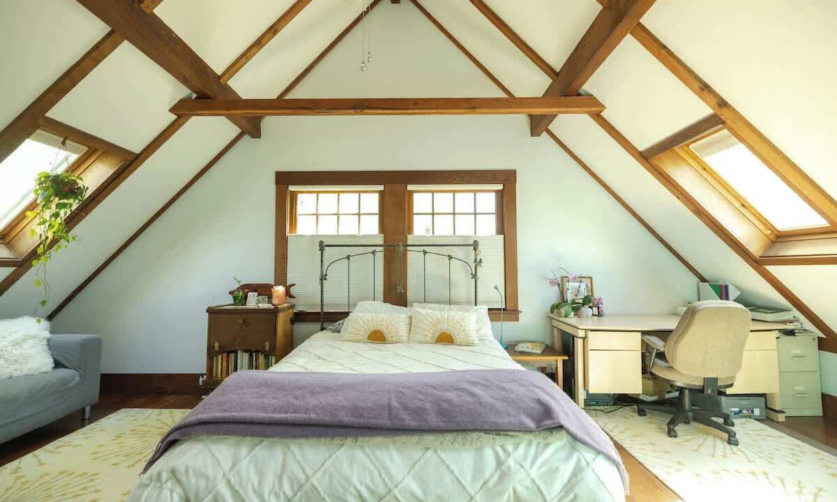 Photo of Bedroom in Upper Telegraph