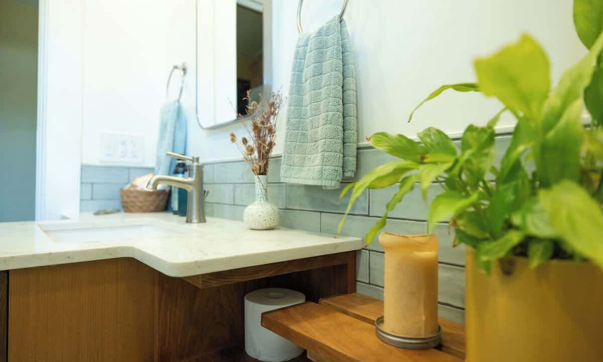 Photo of Bathroom in Upper Telegraph