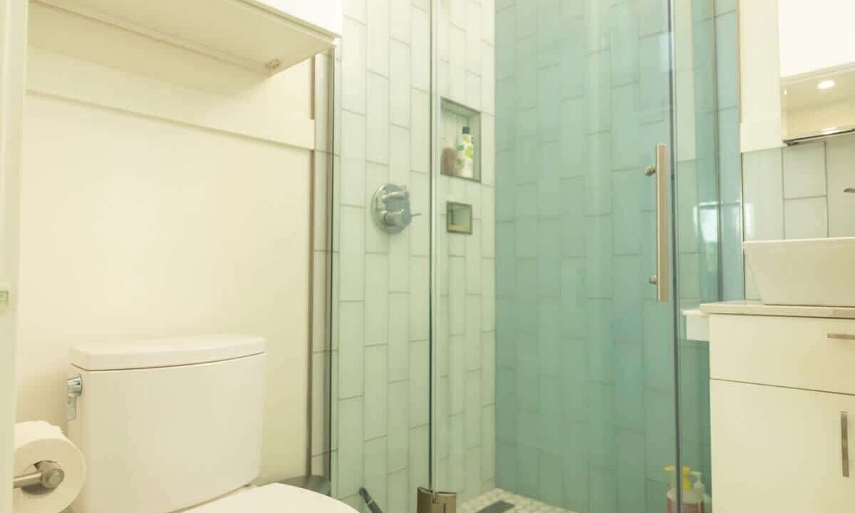 Photo of Bathroom in Upper Telegraph