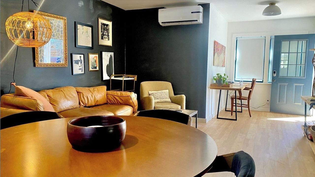 Photo of Livingroom in East MLK