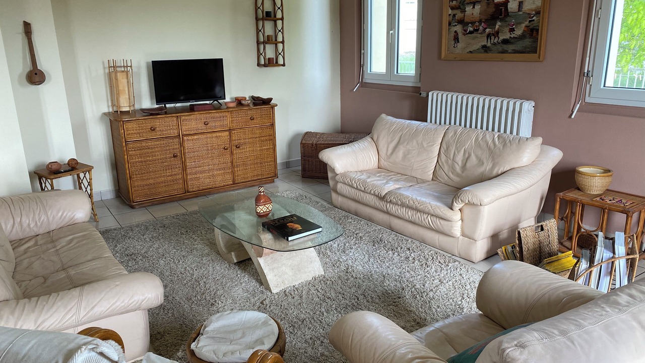 Photo of Livingroom in Castelnau-Riviere-Basse