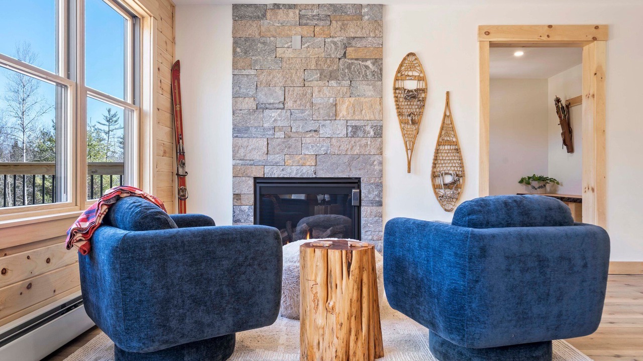 Photo of Livingroom in Bethel