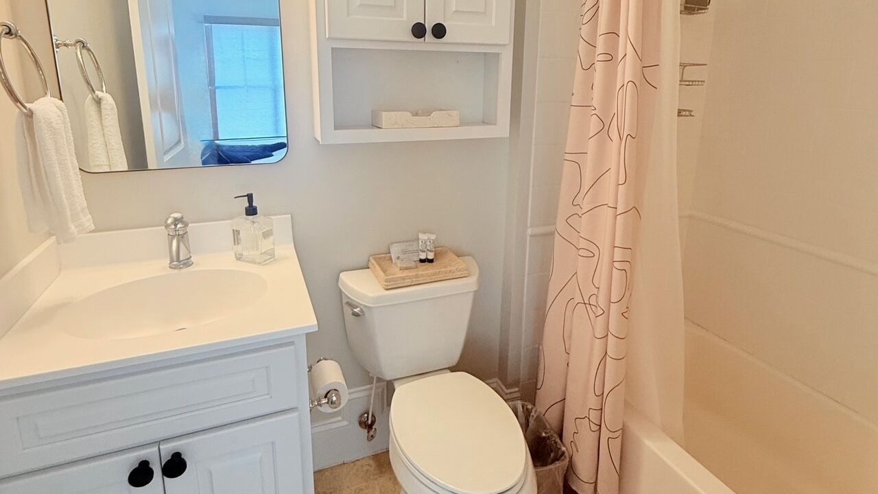 Photo of Bathroom in Bay Harbor