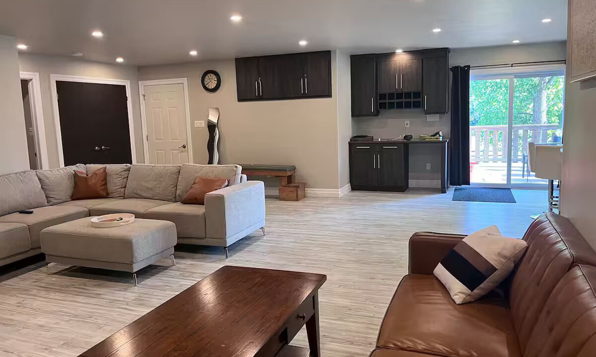 Photo of Livingroom in LaSalle