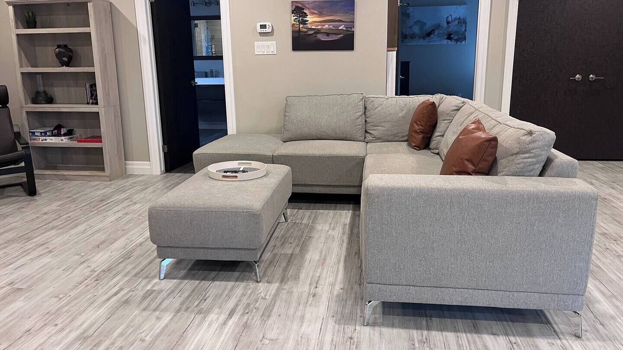 Photo of Livingroom in LaSalle