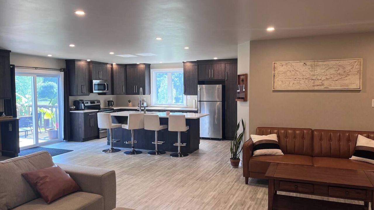 Photo of Livingroom in LaSalle